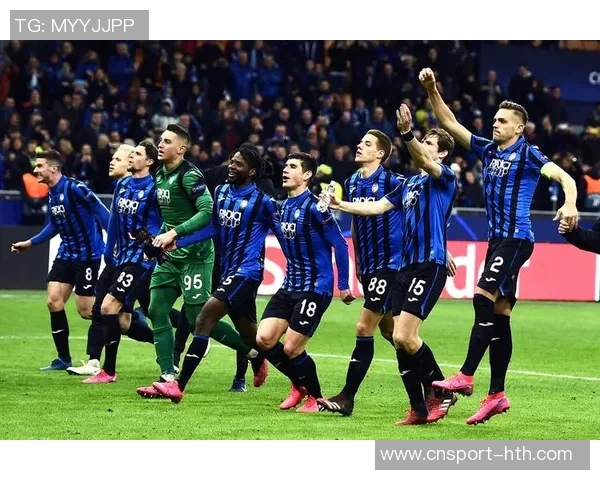 国际米兰球迷在圣西罗外抗议高昂欧冠门票价格引发关注 国际米兰球迷在圣西罗外抗议高昂欧冠门票价格引发关注