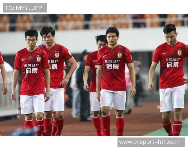 广州富力主场迎战长春亚泰全力争胜展现球队实力与斗志 广州富力主场迎战长春亚泰全力争胜展现球队实力与斗志